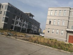 通州灣醫(yī)院附近，一萬至兩萬平工業(yè)廠房，準(zhǔn)入門檻低可環(huán)評