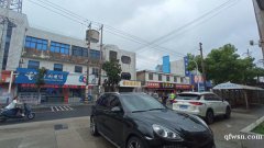 劉橋小學(xué)對(duì)面，衛(wèi)生院門(mén)面房出租，單間20~35平，租金便宜