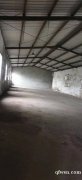 單層鋼結(jié)構(gòu)廠房，700平，有辦公室，租金便宜
